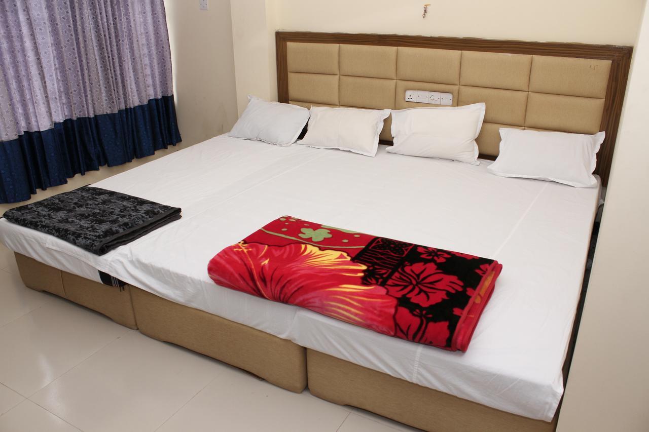 Hotel Night Heaven Bāndarban 外观 照片
