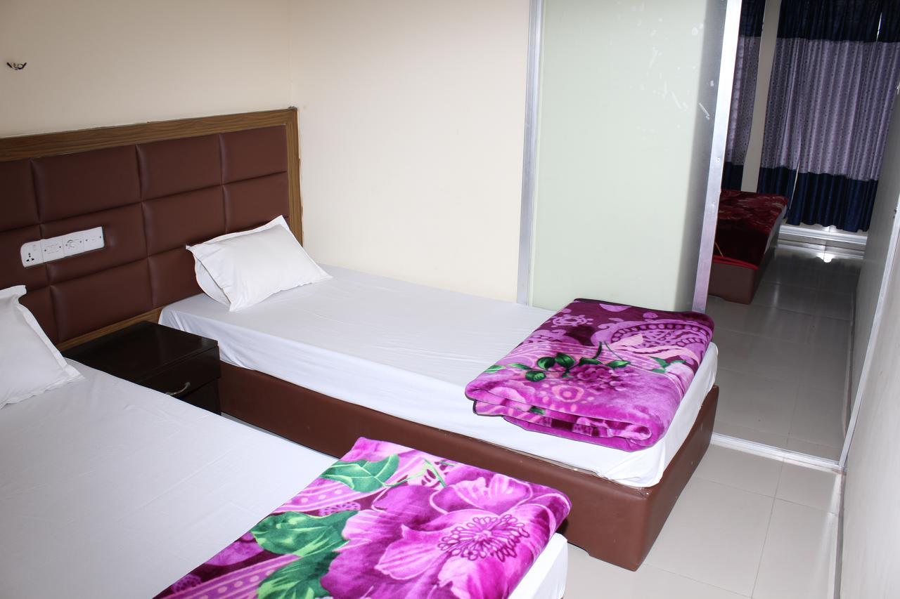 Hotel Night Heaven Bāndarban 外观 照片