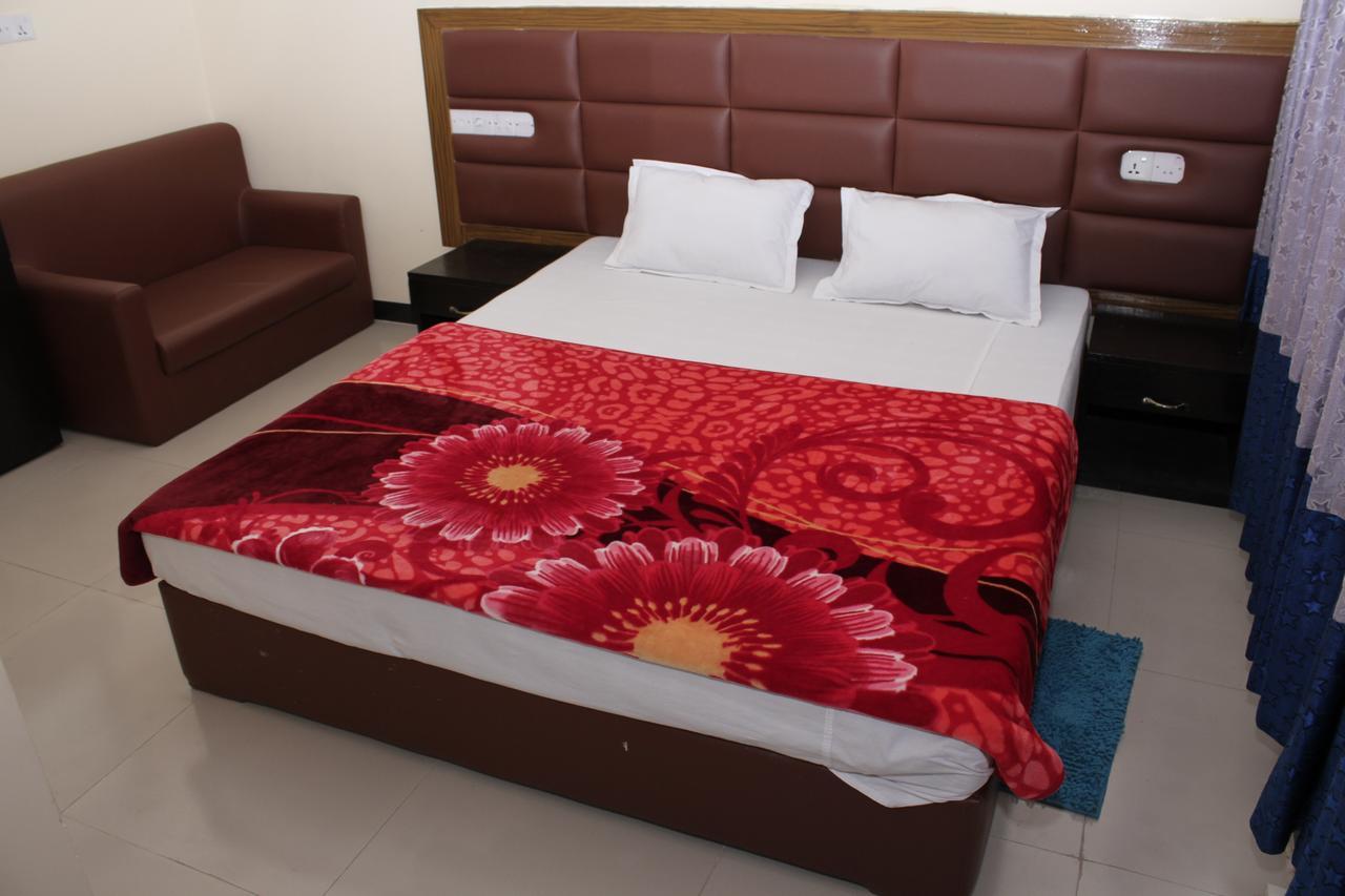Hotel Night Heaven Bāndarban 外观 照片