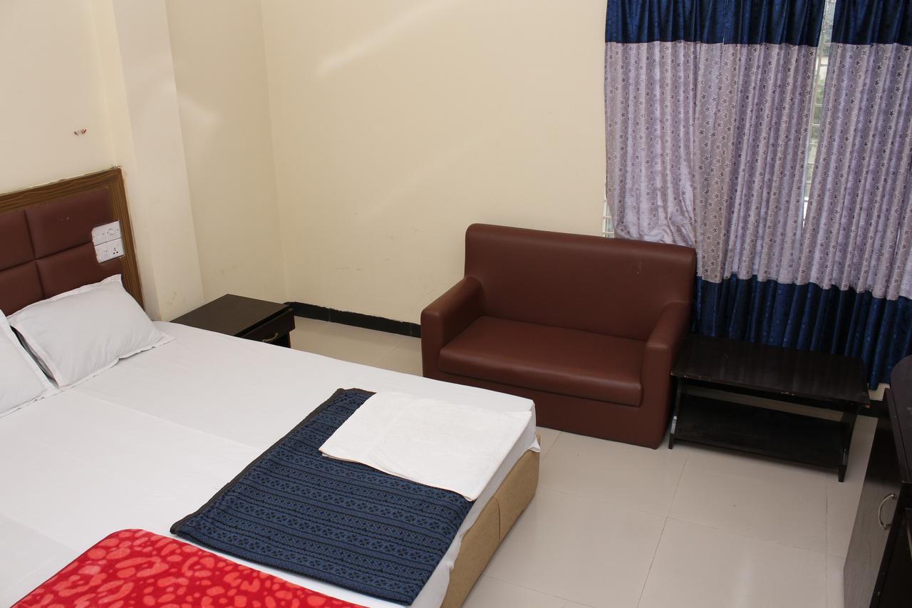 Hotel Night Heaven Bāndarban 外观 照片